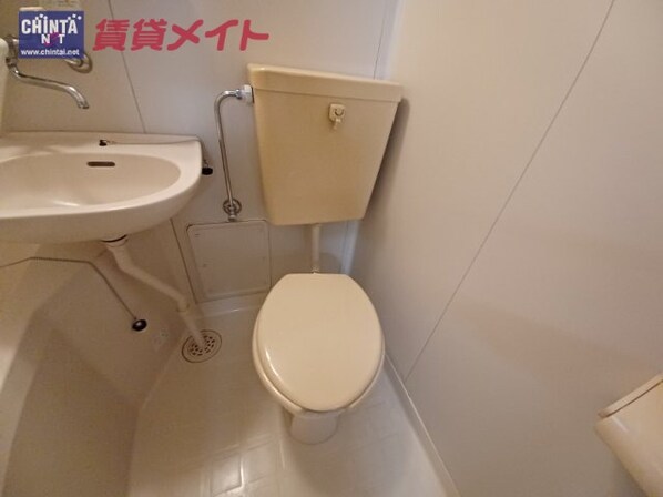 伊勢市駅 徒歩7分 2階の物件内観写真